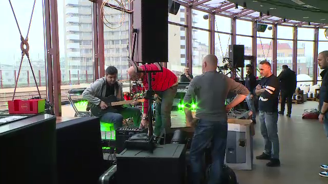 Revelion pe acoperișul Teatrului Național. Cât costă o petrecere neobișnuită