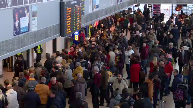 Aglomerație în aeroporturi. Destinațiile alese de români pentru noaptea de Revelion