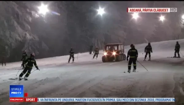 Start oficial al sezonului de schi pe pârtia Clăbucet din Predeal. Mii de oameni la paradă