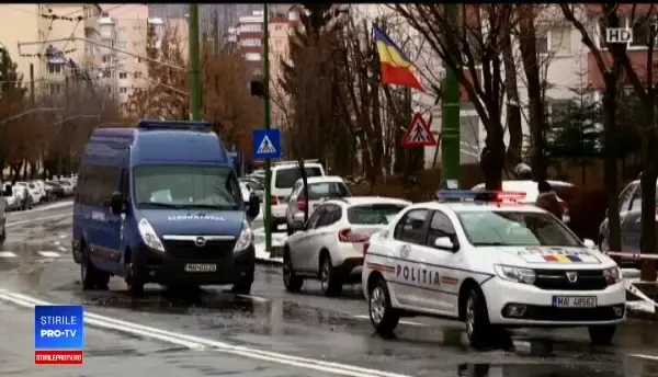 Hoții ce au aruncat în aer bancomatul din Brașov au folosit o metodă a spărgătorilor din UK