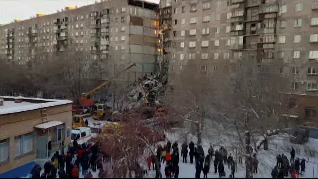 Tragedie în Rusia: un bloc s-a prăbușit parțial. Patru morți și 68 de dispăruți. VIDEO