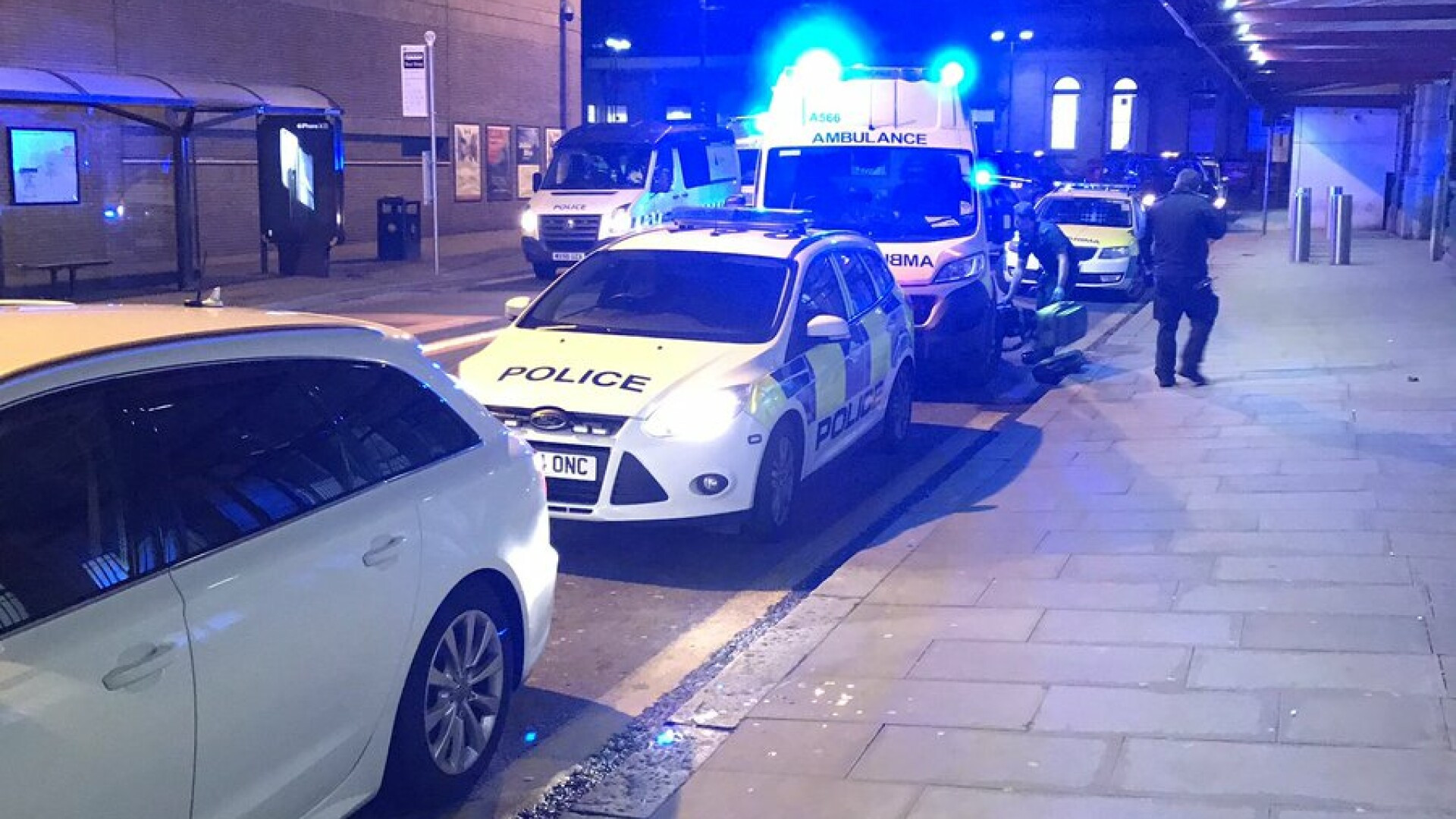 Atac într-o staţie feroviară din Manchester. Atacatorul a strigat ”Allah”