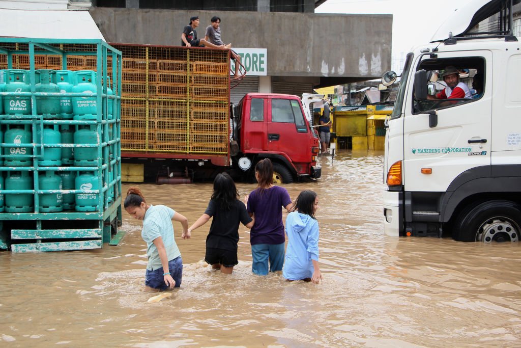 Inundatii Filipine