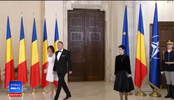 Liviu Dragnea, poze tandre alături de iubită. Cum au petrecut politicienii de sărbători