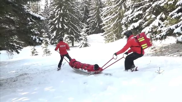 700 de accidente, în 2 săptămâni, pe pârtiile din ţară. Avertismentul medicilor