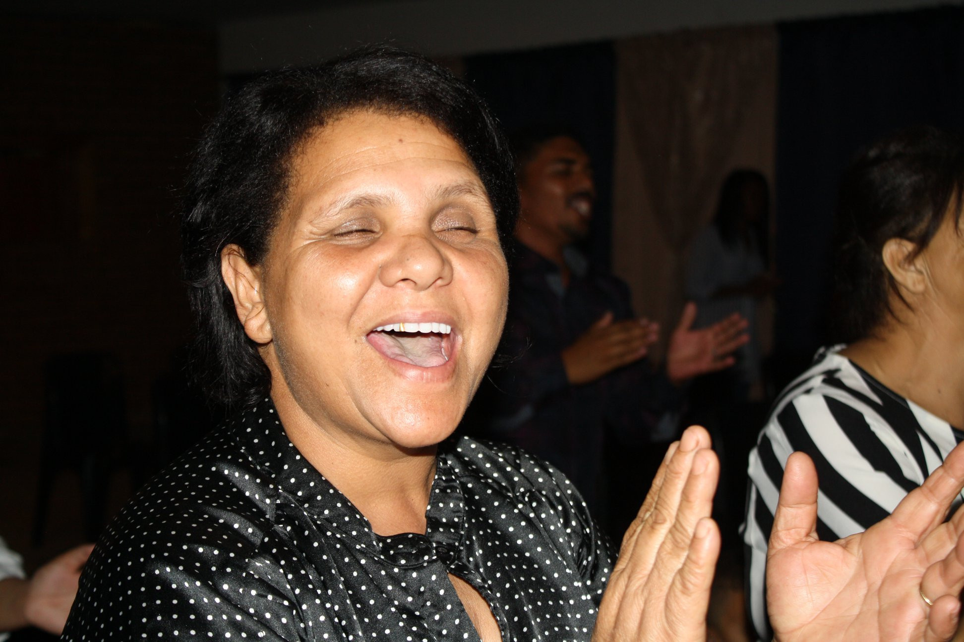 Mai mulți tineri musulmani au atacat o biserică creștină din cauza unei profeții