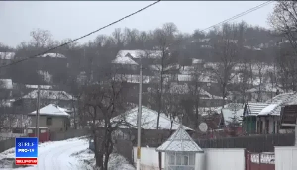 Un minor din Vaslui, descris de vecini ”băiat cuminte”, ar fi violat un bătrân