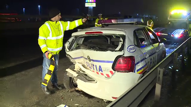 ANIMAȚIE GRAFICĂ. Cum a spulberat un șofer începător două mașini de poliție, pe A1