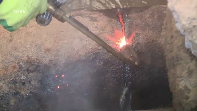 Un ”Dorel” de la Apa Nova care repara o conductă a lăsat 1000 de oameni fără gaze