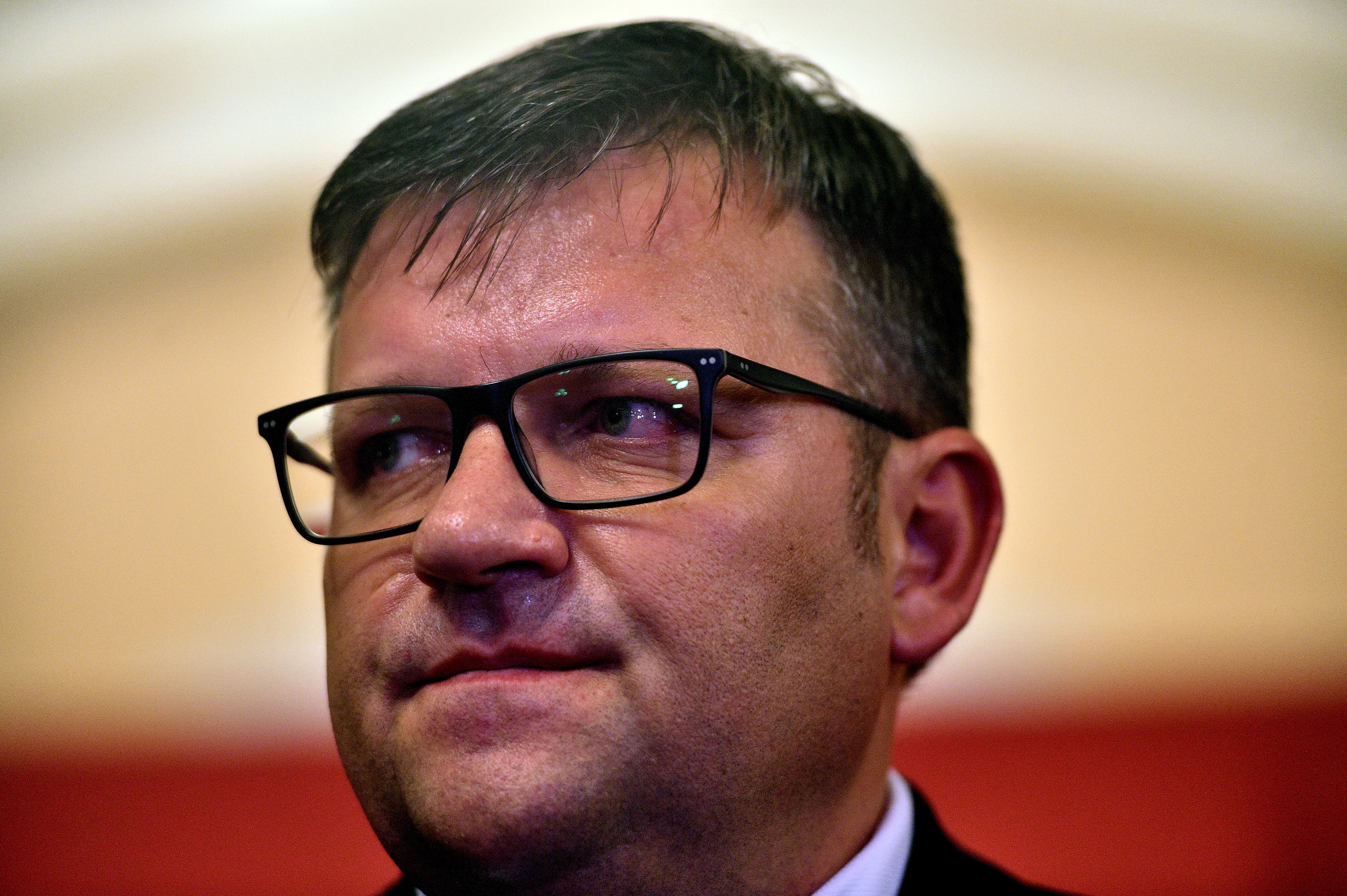 SURSE: Fostul ministru Marius Budăi și un deputat PSD, opriți în vamă. Circulau cu o mașină furată