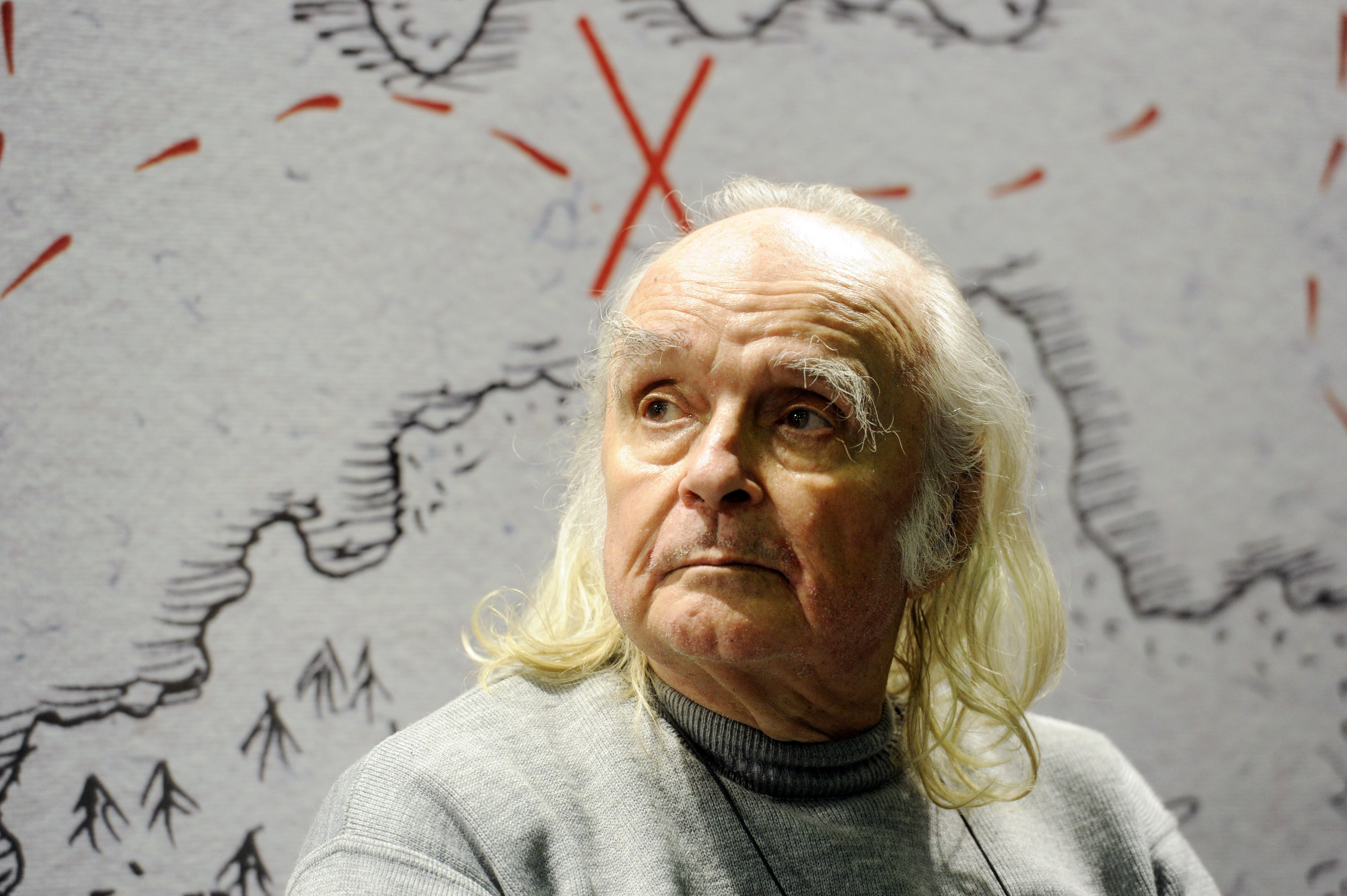 Poetul Emil Brumaru a murit la 80 de ani. A suferit un accident vascular-cerebral