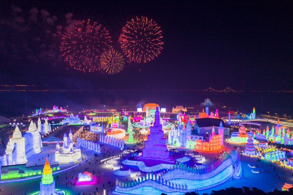 Imagini de basm la Festivalul de gheață Harbin, din China