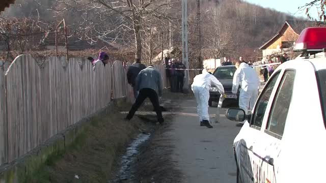 Taximetrist bătut și tâlhărit de un client, în Buzău. Poliția îl caută pe atacator