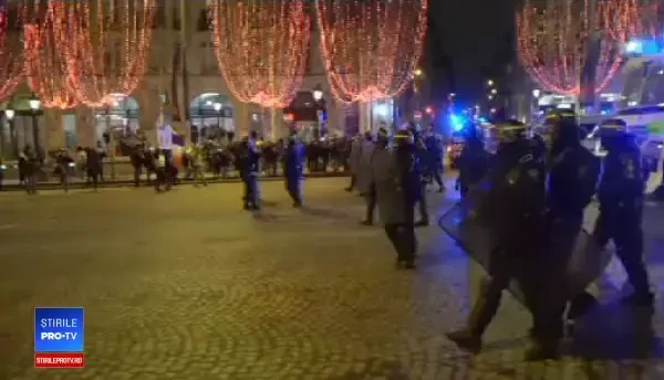 Sâmbătă, la Paris, au fost din nou manifestanți în stradă