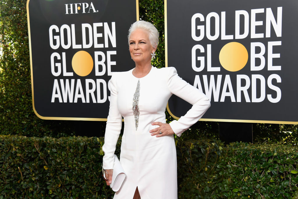 La 60 de ani, Jamie Lee Curtis a întors toate privirile după ea la Globurile de Aur 2019