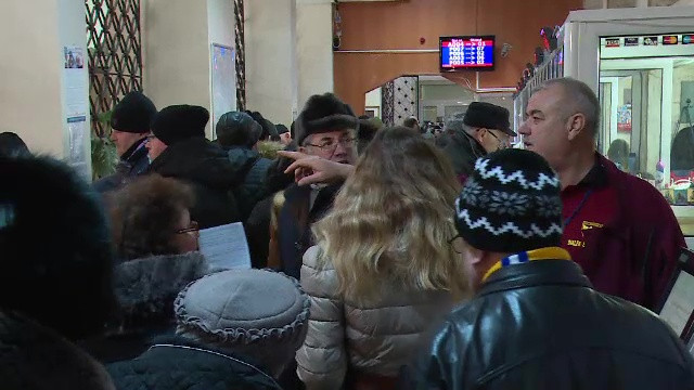 Coadă pentru plata taxelor cu reducere, deși termenul limită era 31 martie