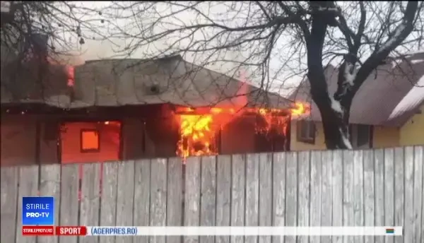 Un bătrân a murit în chinuri în casă, încercând să se încălzească