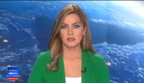 Mașină de 20.000 de euro, în flăcări, în Arad. Autoturismul era în teste