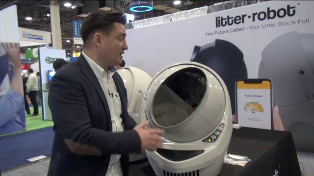 iLikeIT. Cele mai ciudate produse de la CES 2019: oglinda cu boxă și litiera cu bluetooth