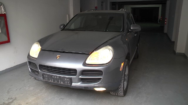 Fiscul a scos la licitaţie mașini de lux confiscate de la datornici. Cât costă un Porsche