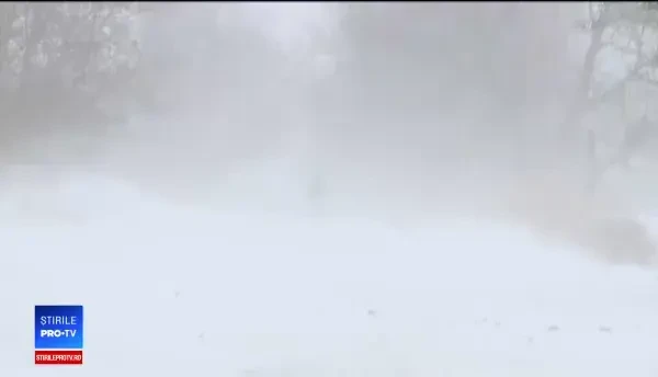 Probleme în Moldova din cauza zăpezii. O gravidă în luna a 9-a a cerut disperată ajutor