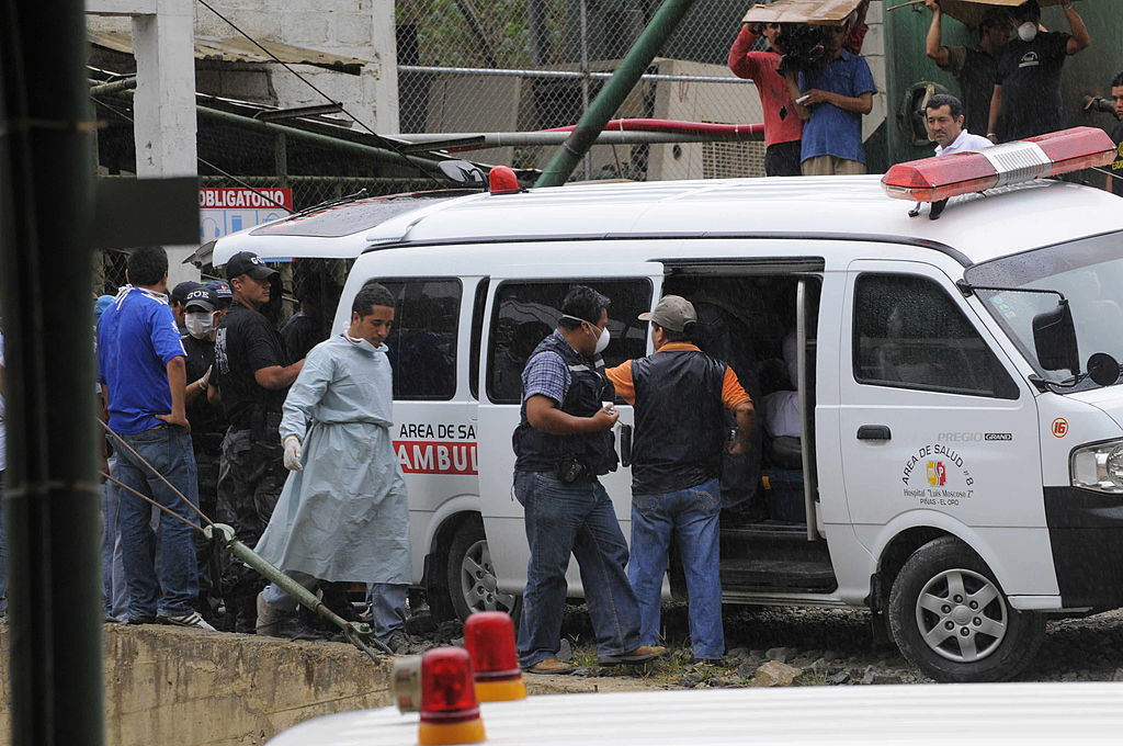 Incendiu la o clinică din Ecuador. 17 persoane au murit, 12 au fost rănite