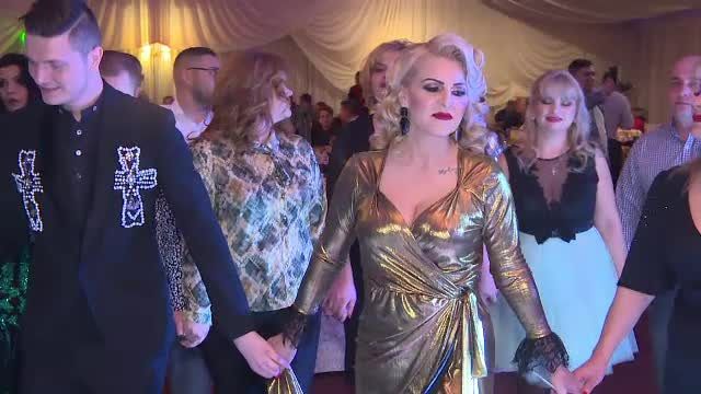 Cântăreţii de muzică populară, despre controalele Fiscului. "Are soţia chitanţierul la ea"