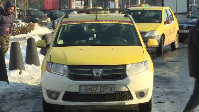 Cum au scăpat 2 taximetriști de orice probleme, după ce au văzut agenții venind spre ei