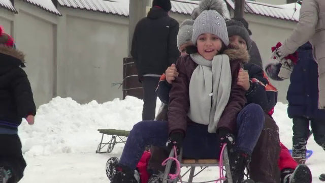 Stradă din Roman, luată cu asalt de copii. Reacția primarului