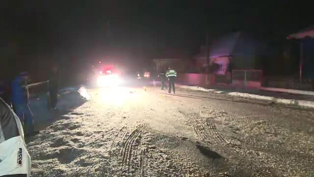 Doi copii din Tulcea au spart 15 maşini într-o singură noapte. Ce obiect au folosit