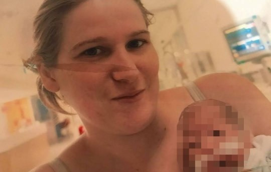 Mamă arestată după ce și-a hrănit bebelușul grav bolnav cu înălbitor