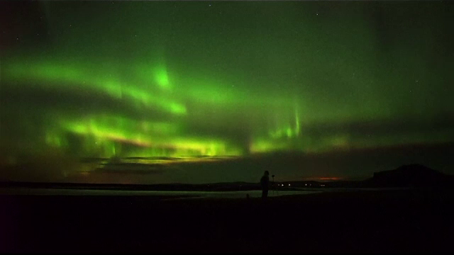 Aurora boreală, un pericol pentru turiști. Ajung să își piardă viața pe șoselele islandeze