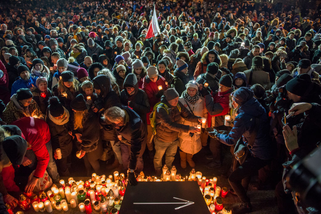 Mii de oameni au protestat împotriva urii și violenței în Polonia