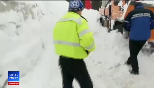 Probleme din cauza zăpezii în aproape toată țara. Zonele în care s-au închis școlile