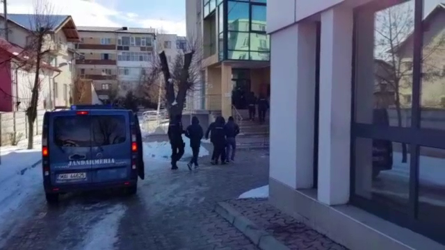 Metoda prin care mai multe minore au fost păcălite de proxeneți. O tânără a murit