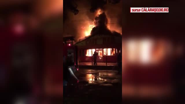 Incendiu violent în Călărași. Un bar și un service auto, distruse