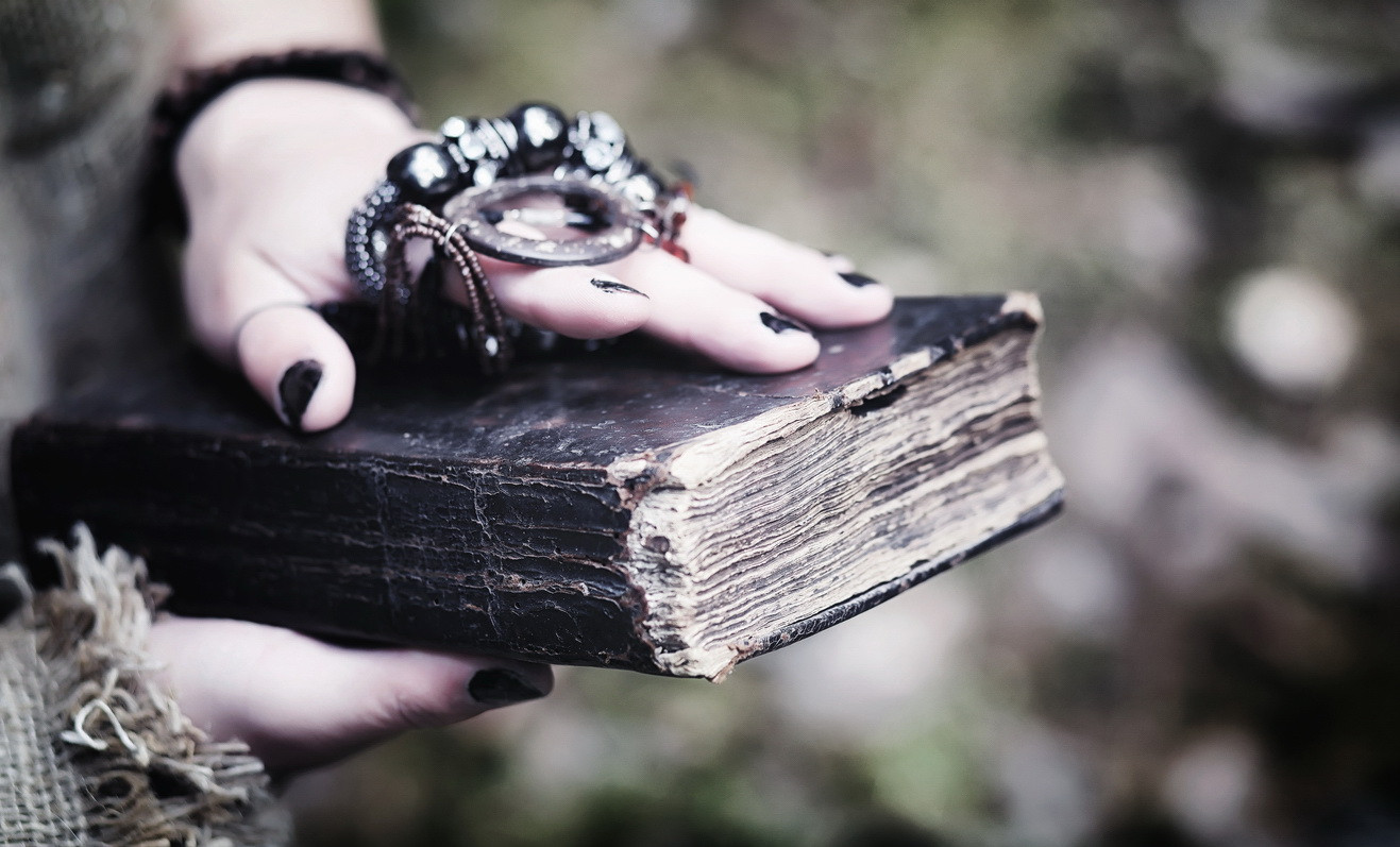 Scuza penibilă invocată de un bărbat cu datorii la stat: "Soacra mea este o vrăjitoare”