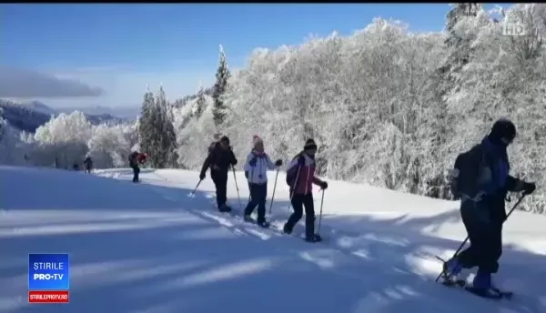 Trei turişti rătăciţi în Masivul Făgăraş au cerut ajutor la 112 din cauza epuizării fizice