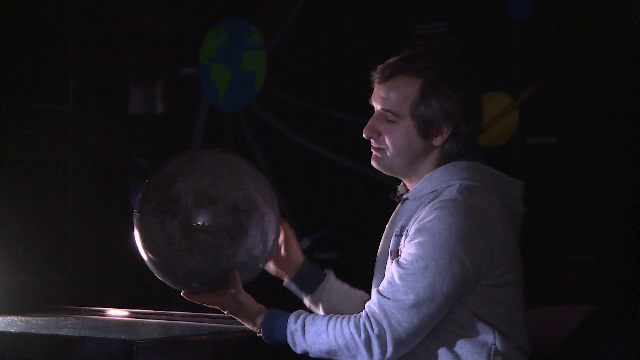 Explicația astronomilor pentru fenomenul „super Luna sângerie”