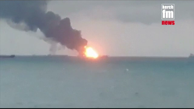 Tragedie în Marea Neagră. 14 morți și 5 dispăruți după ce două vapoare au luat foc