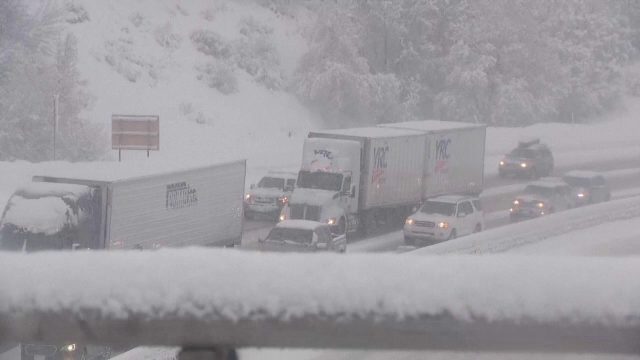 Iarnă extrem de rece în nord-estul SUA. O fetiţă a decedat după ce o cazemată din zăpadă s-a prăbuşit peste ea