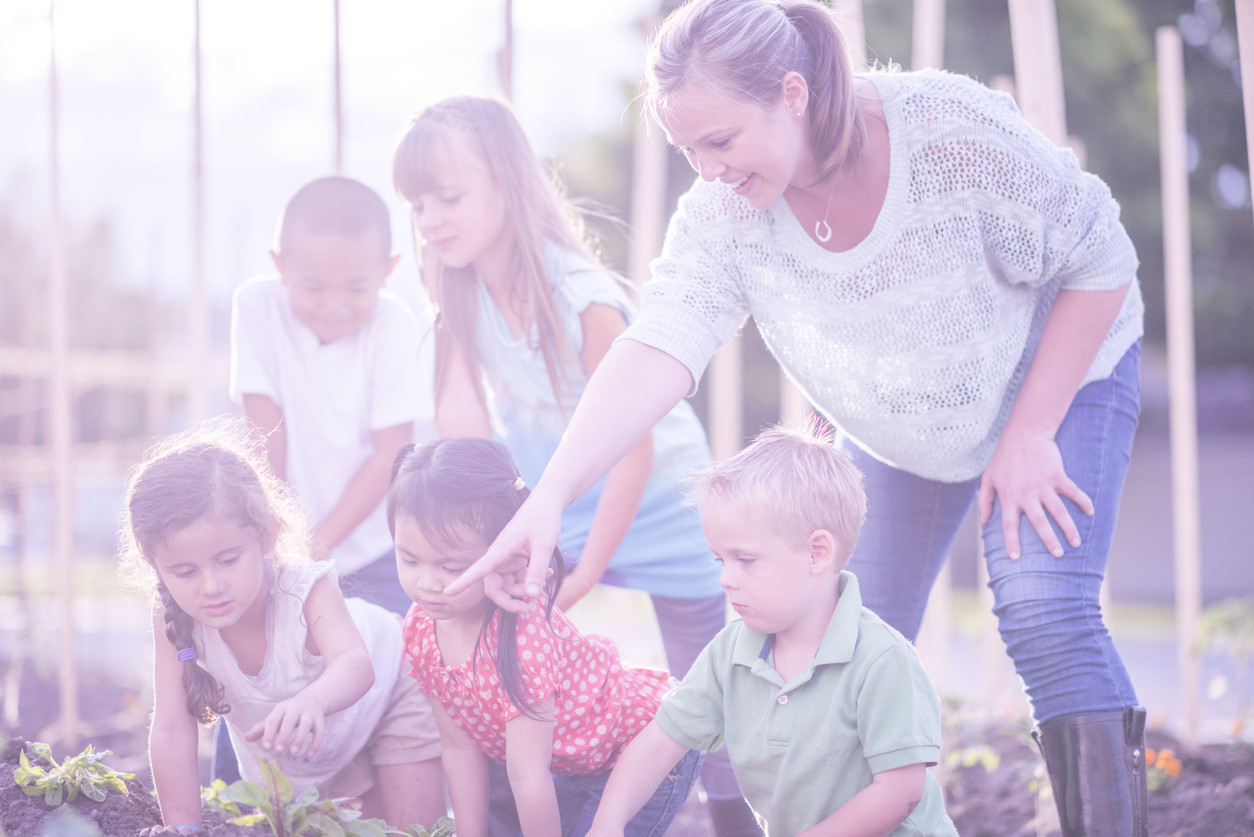 Ministerul Muncii a redactat proiectul OUG privind majorarea alocaţiilor
