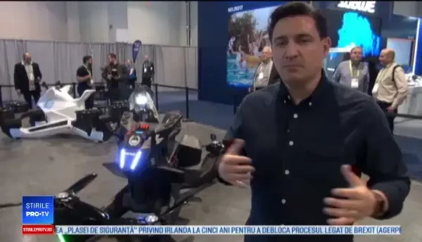 iLikeIT. George Buhnici s-a urcat pe prima ”motocicletă zburătoare” din lume