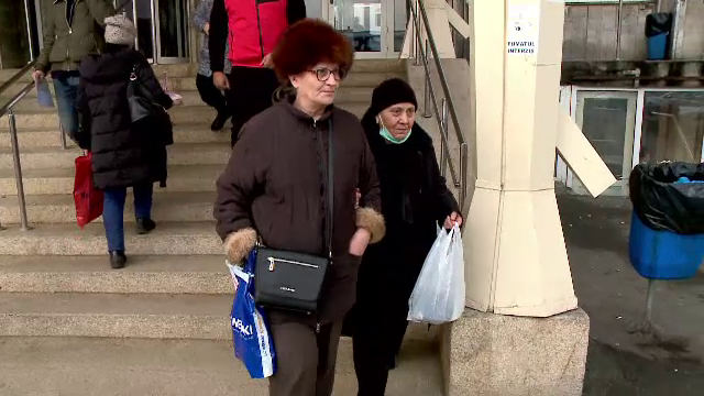 Soluția rudelor pentru a intra în spitale deși e interzis din cauza gripei