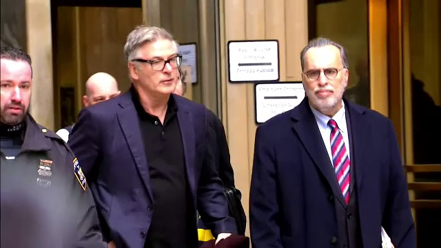 Alec Baldwin a pledat vinovat, după ce a lovit cu pumnul un șofer