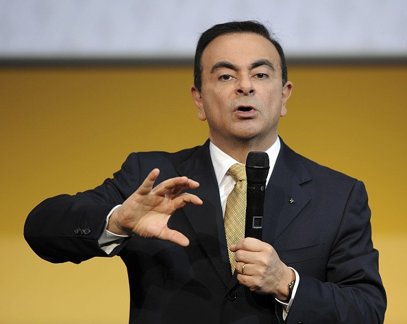 Carlos Ghosn a demisionat din funcţia de preşedinte director general al Renault