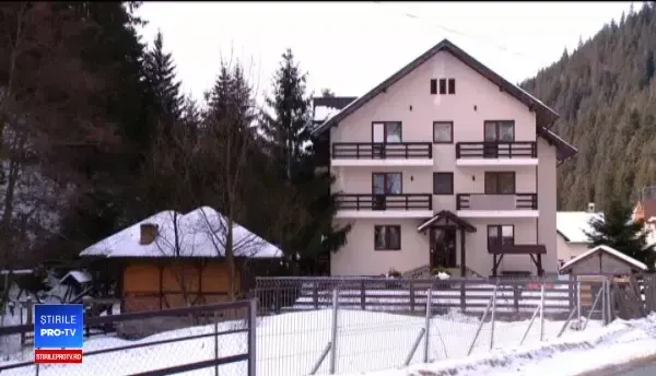 Au construit atât de multe vile, încât nu sunt suficienți turiști acum. Cu ce preț le vând