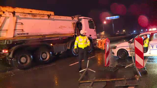 INFOTRAFIC. Drumurile închise din cauza viscolului sau a poleiului