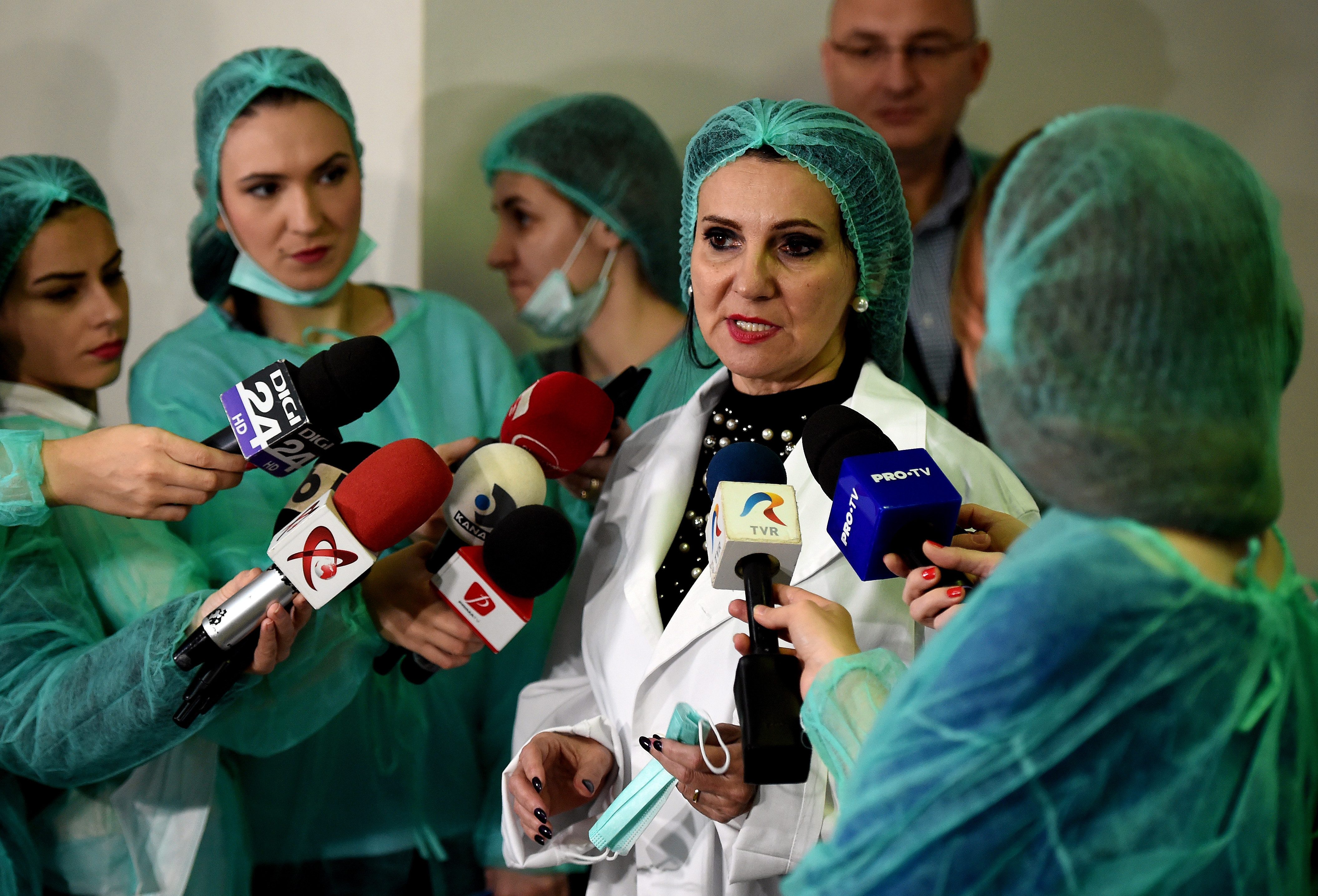 Epidemie de gripă în România. Ce spune ministrul Sănătății despre închiderea școlilor