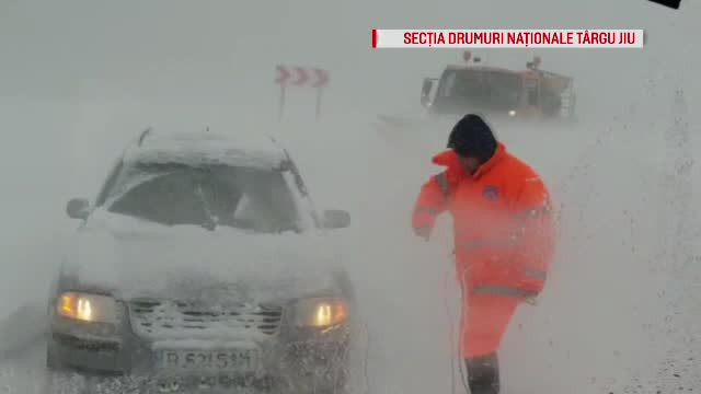 Vreme rea în România. Oameni blocați și case fără curent electric